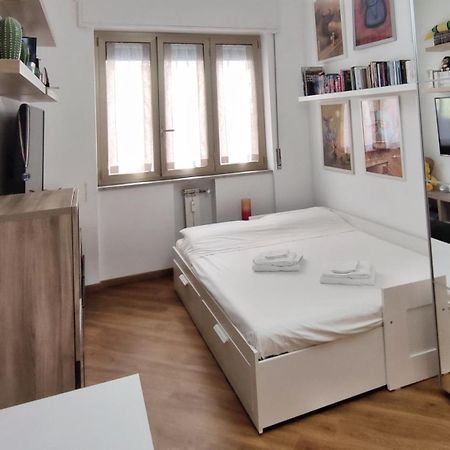 Bb Ruri Bed & Breakfast Genoa Exterior photo
